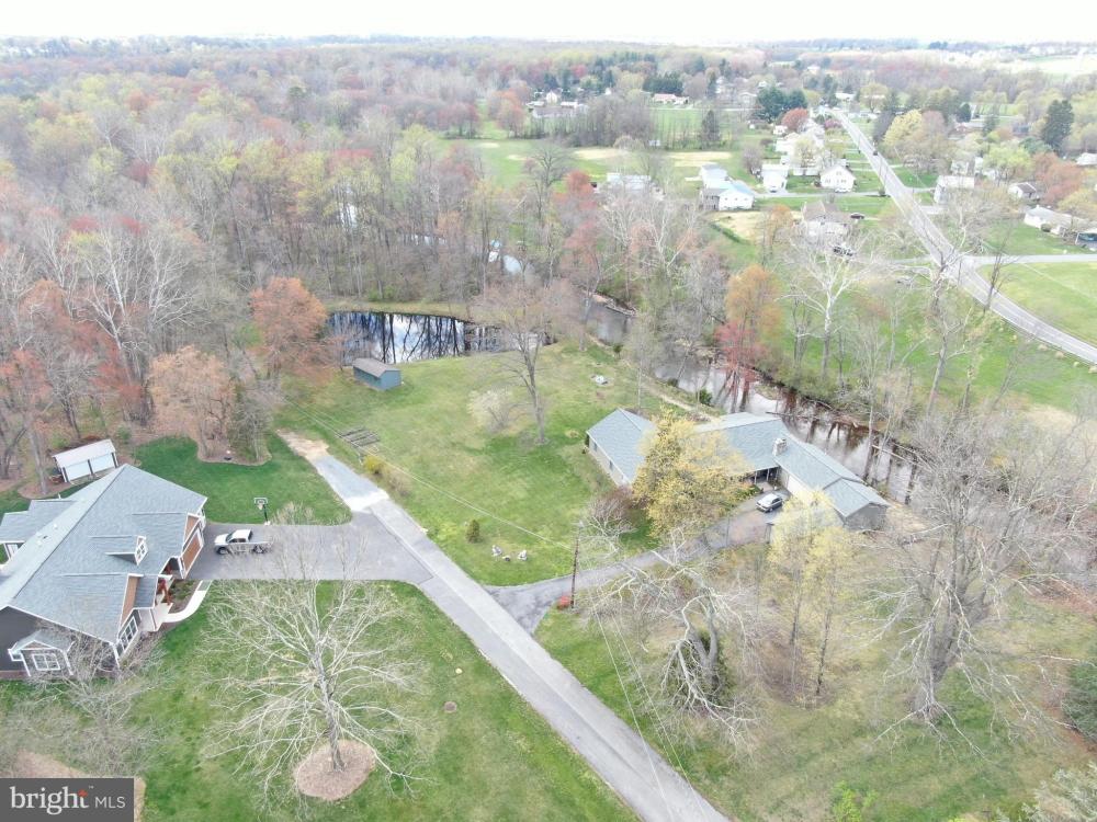 Currently Displayed Property Photo